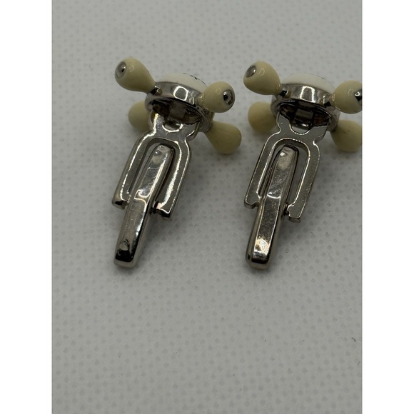 Kenneth Cole Hot & Cold Faucet White and Black Enameled Cufflinks Business Wear - Picture 5 of 9